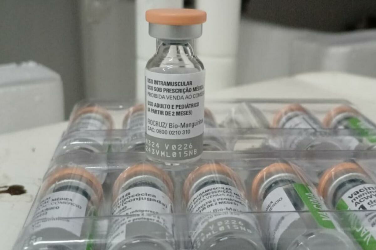 Imagem de compartilhamento para o artigo Bebês de 12 meses começam a receber vacina contra 4 tipos de meningite em MS da MS Todo dia